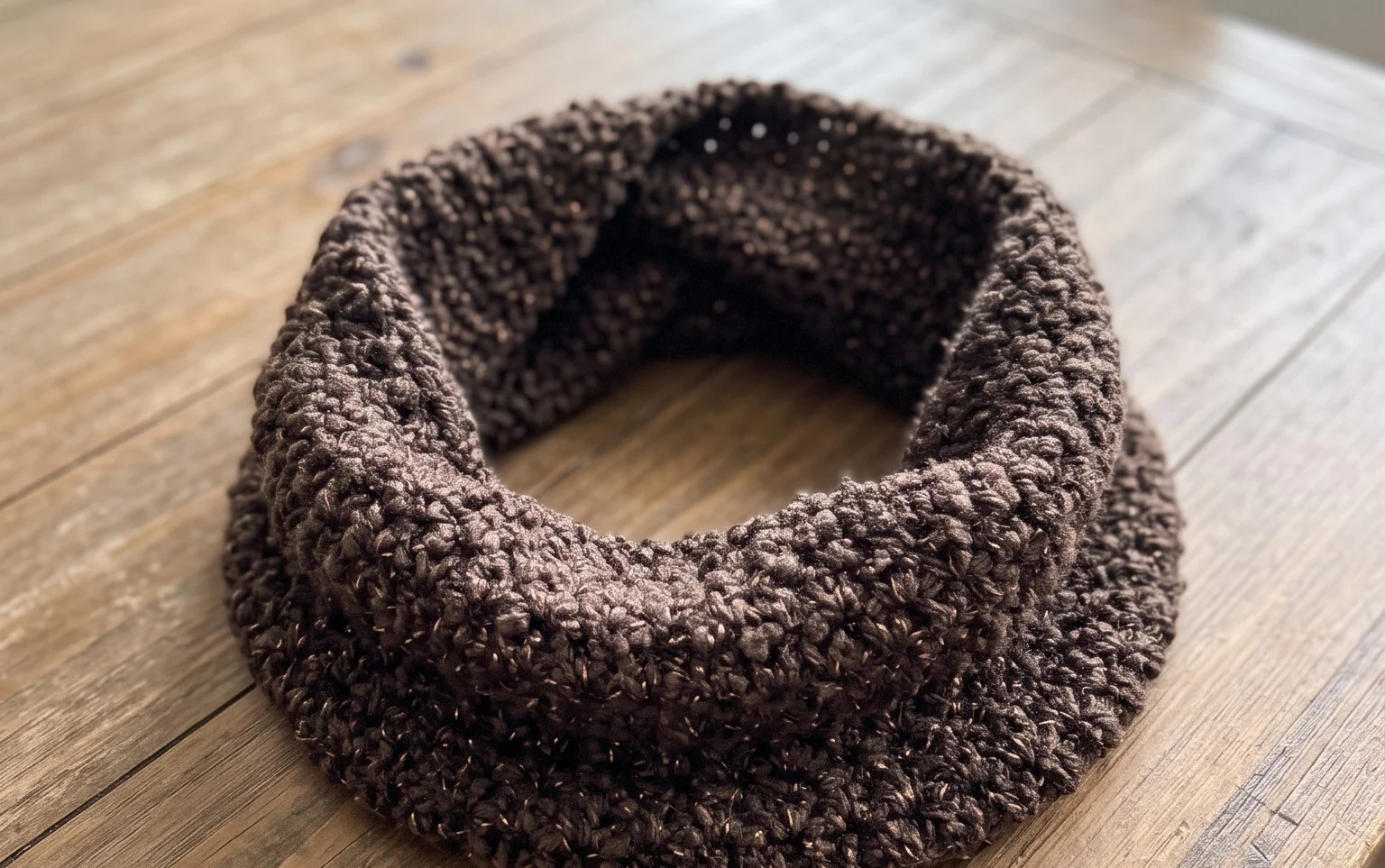 Canyons Cowl Free Crochet Pattern: Easy Beginner Project